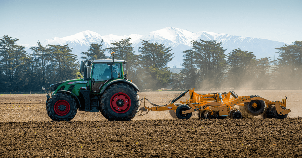 Strip tilling vs conventional tillage - Which is better?